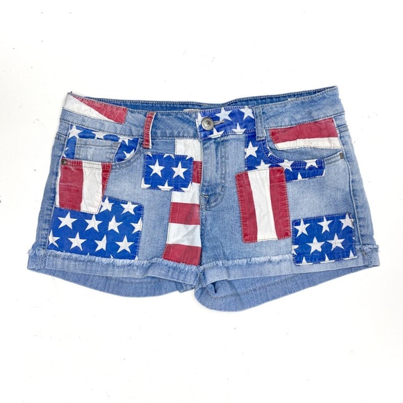 American Flag Shorts - Picture 1 of 4